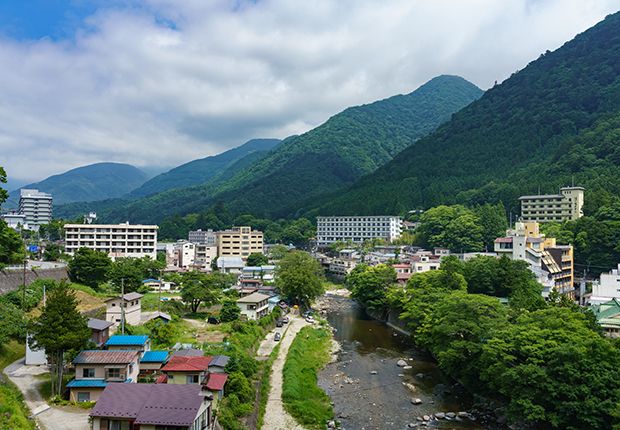 全国温泉案内 改訂6版: 日本全国の宿泊施設のある温泉約1800個所