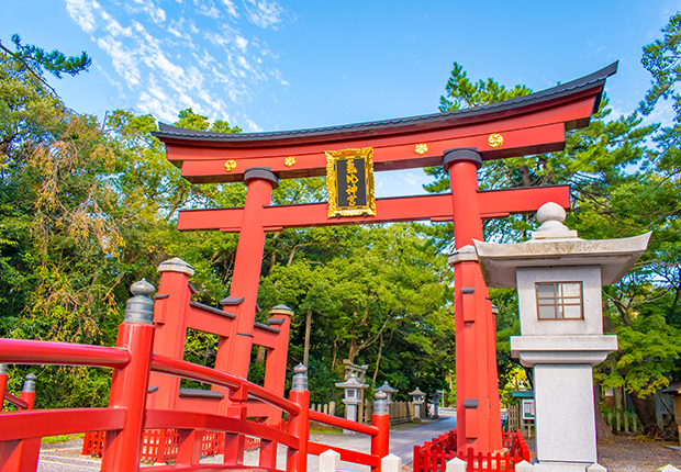 日本の神社100選「氣比神宮」／ホームメイト
